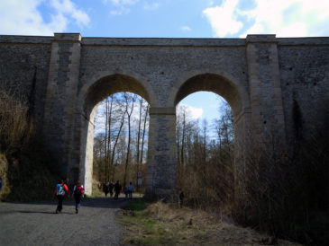 Železniční most